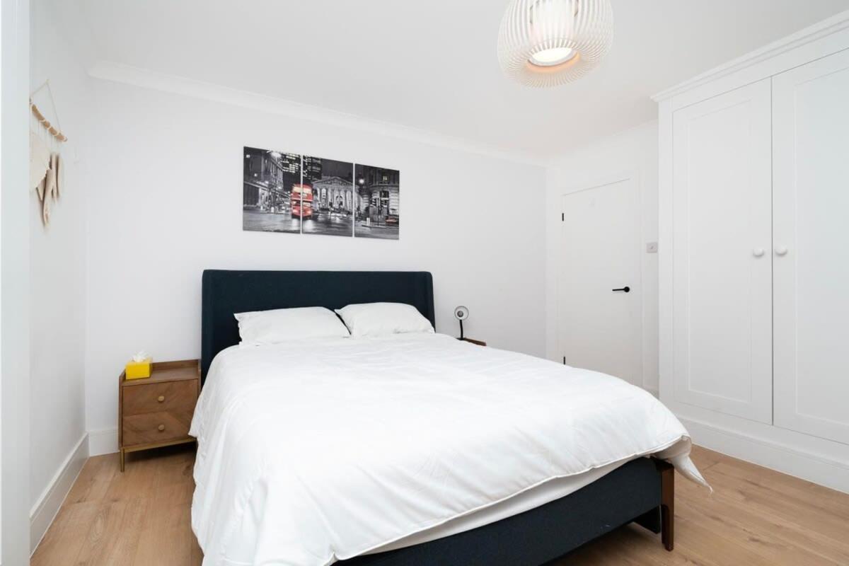Spacious Haven For Family And Friends
